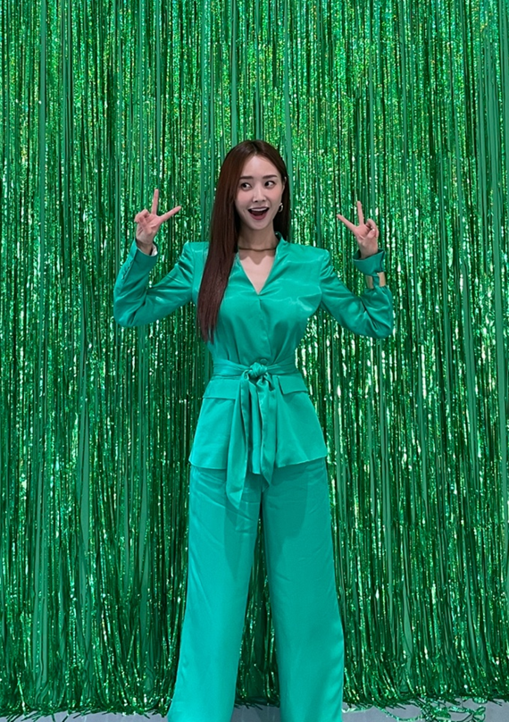 인스타그램 배우희 wearing PB027B